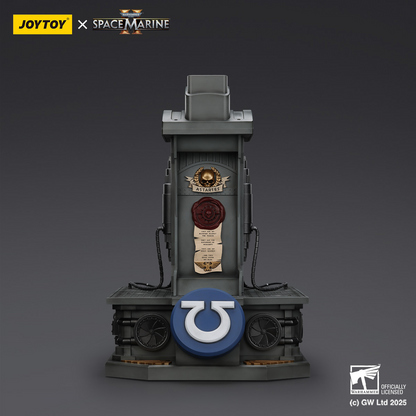 JoyToy - Warhammer 40000 - Ultramarines Lieutenant Titus' MkX Helmet & Display Stand
