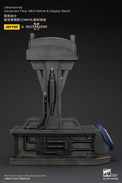 JoyToy - Warhammer 40000 - Ultramarines Lieutenant Titus' MkX Helmet & Display Stand