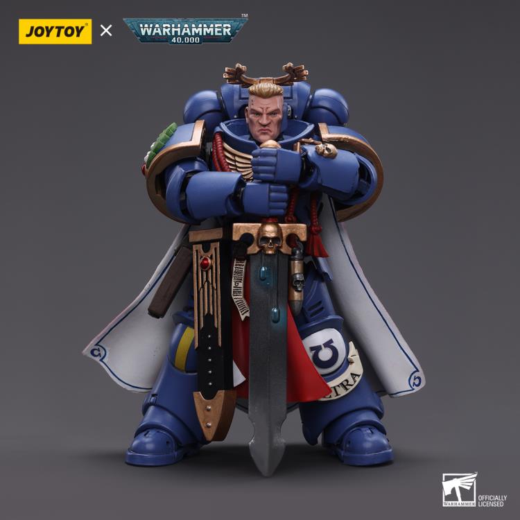 JoyToy - Warhammer 40000  - Ultramarines; Primaris Captain with Power Sword and Plasma Pistol